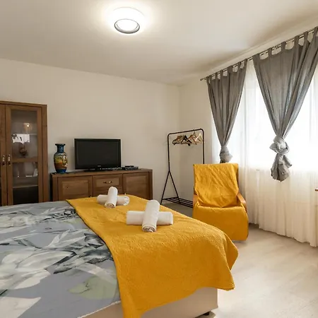 Appartement Two-bedroom Rea In *