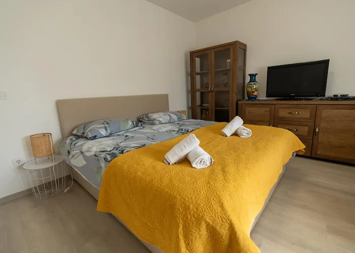 Appartement Two-bedroom Rea In