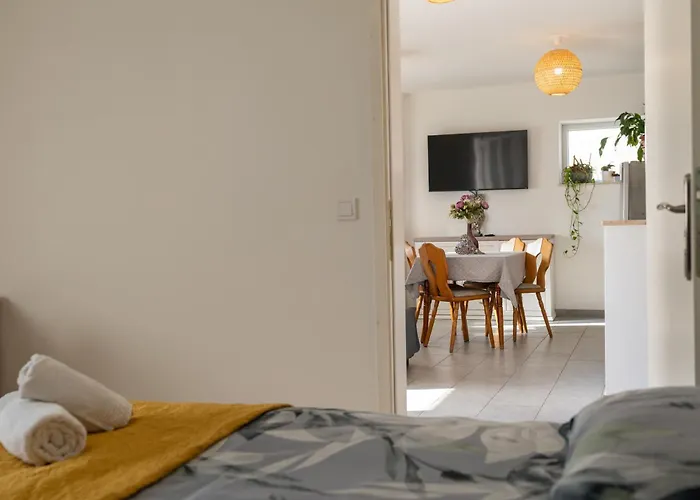 Two-bedroom Rea In Appartement Rovinj