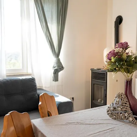 Two-bedroom Rea In